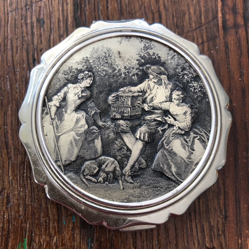 Vintage Stratton mirrored compact